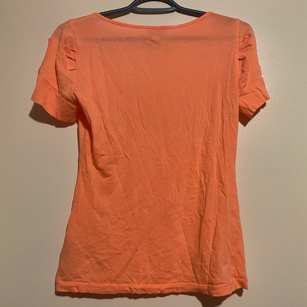 GUESS CUT OUT SHOULDER T-SHIRT - Picture 10 of 16